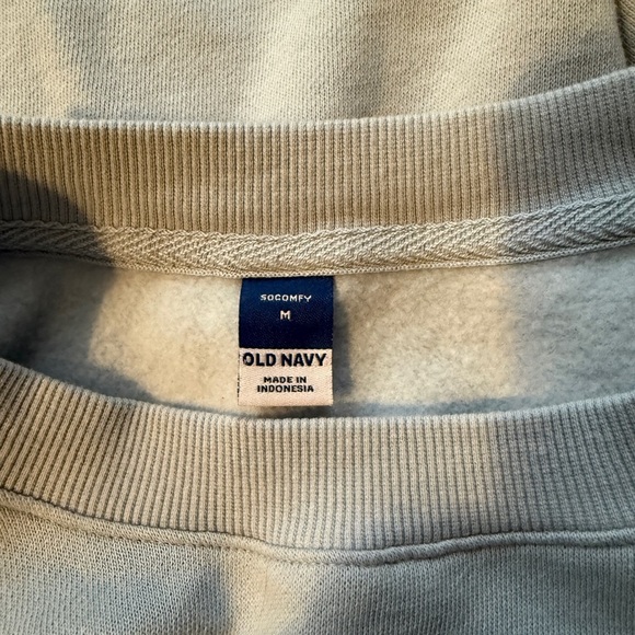Old Navy Blue and Green Sweatshirt - Picture 5 of 6